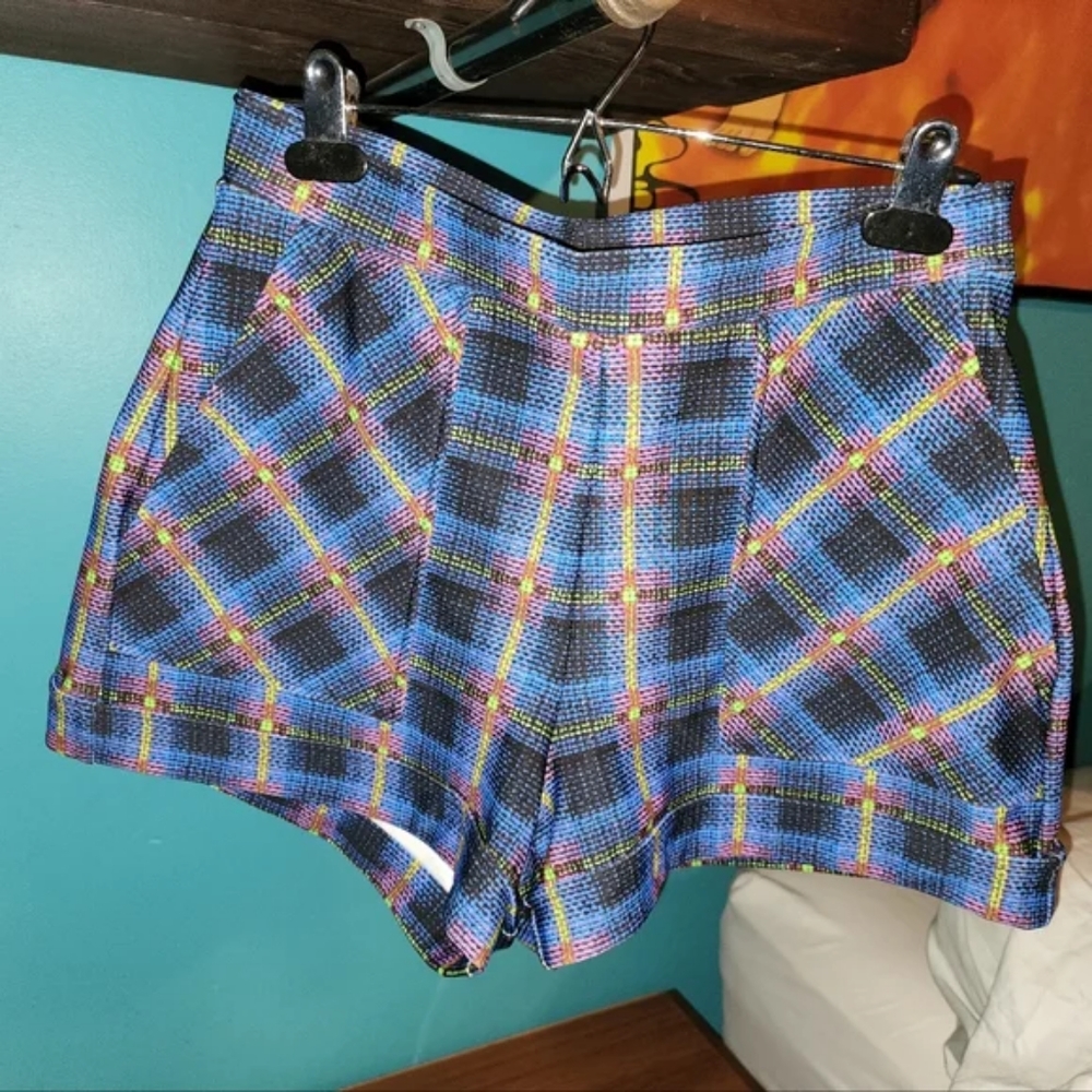 Blackmilk Pixel Plaid cuffed shorts medium